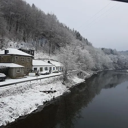 In Durbuy By The Ourthe River Semesterbostad
